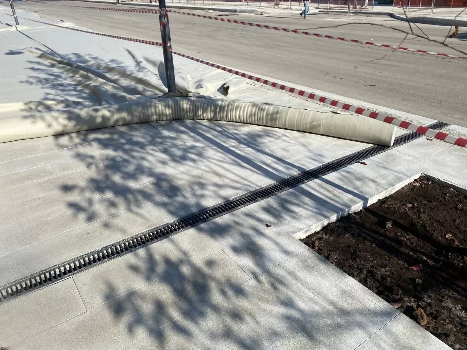 Укладка дорожек из тротуарной плитки — фото 1